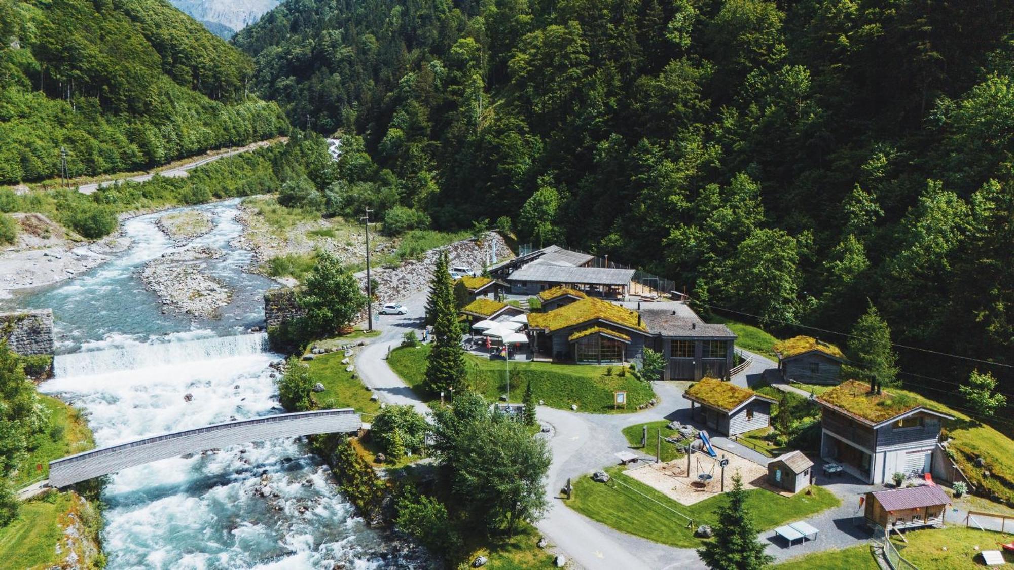 Huettenhotel Husky Lodge Muotathal ภายนอก รูปภาพ