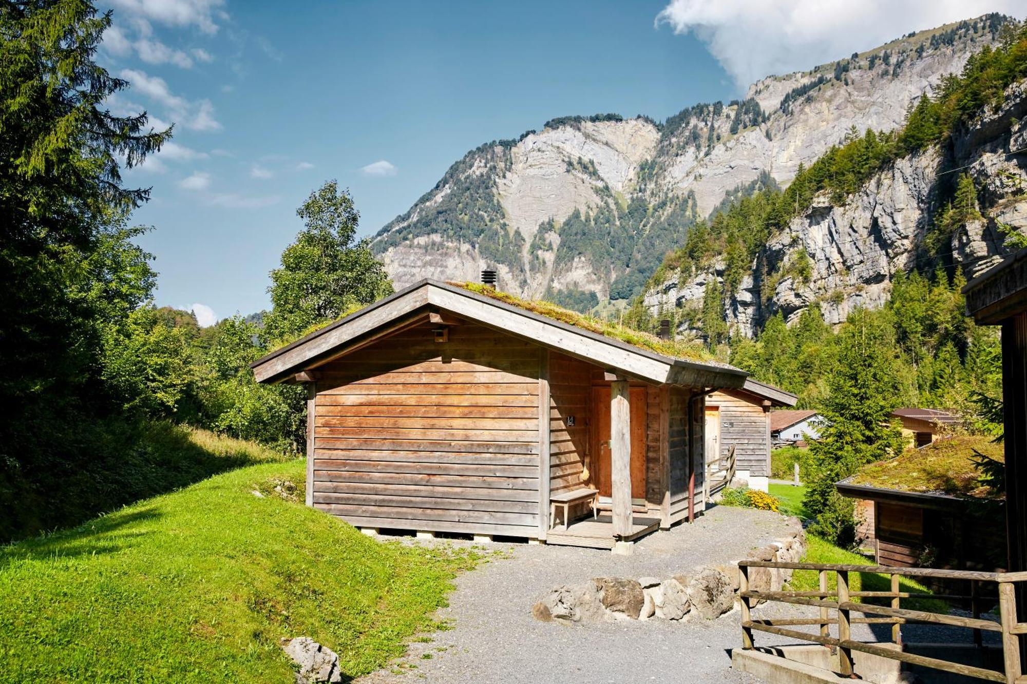 Huettenhotel Husky Lodge Muotathal ภายนอก รูปภาพ