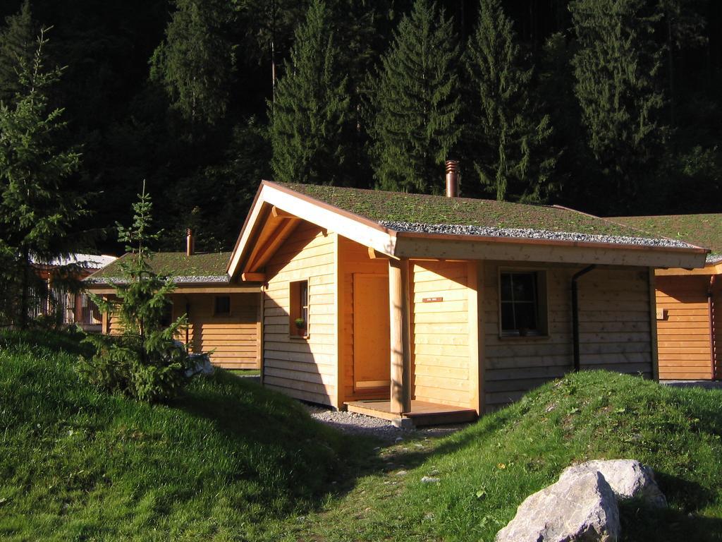 Huettenhotel Husky Lodge Muotathal ห้อง รูปภาพ